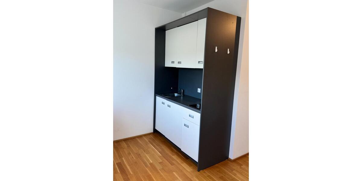 Etagenwohnung Frankfurt am Main Niederrad - 1 Zimmer, 18 m&sup2;, 895&euro; | Angebot:25843153