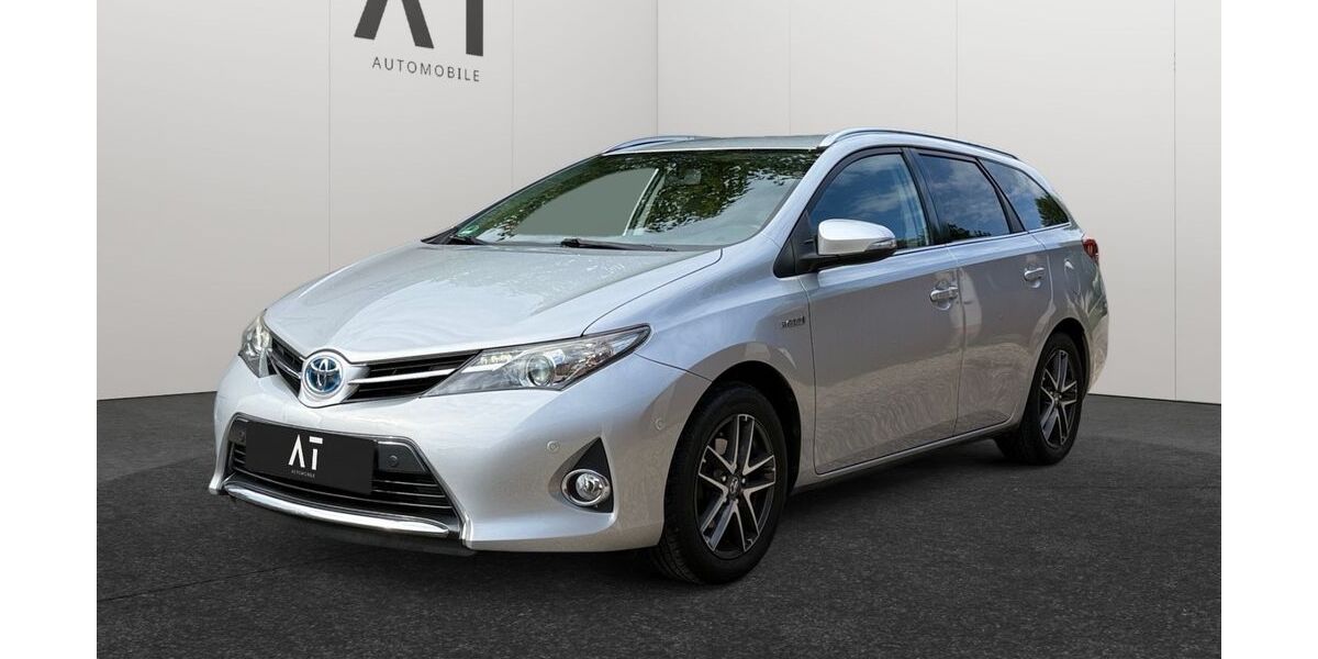 Toyota Auris 179.073 km 8.990 &euro; Frankfurt am Main 65933