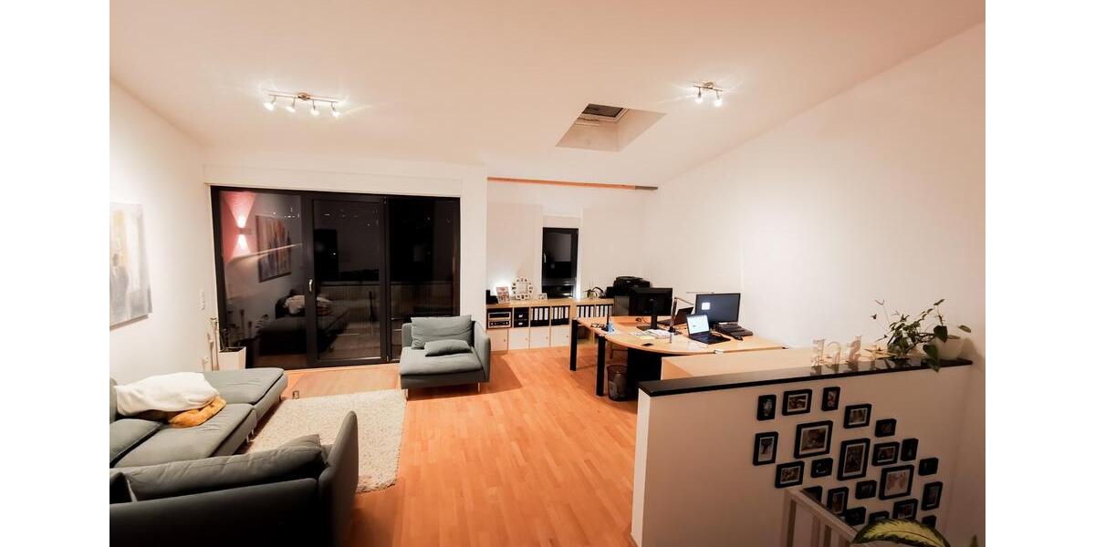 Maisonettenwohnung Frankfurt am Main Niederrad - 5 Zimmer, 157 m&sup2;, 2.400&euro; | Angebot:25777517