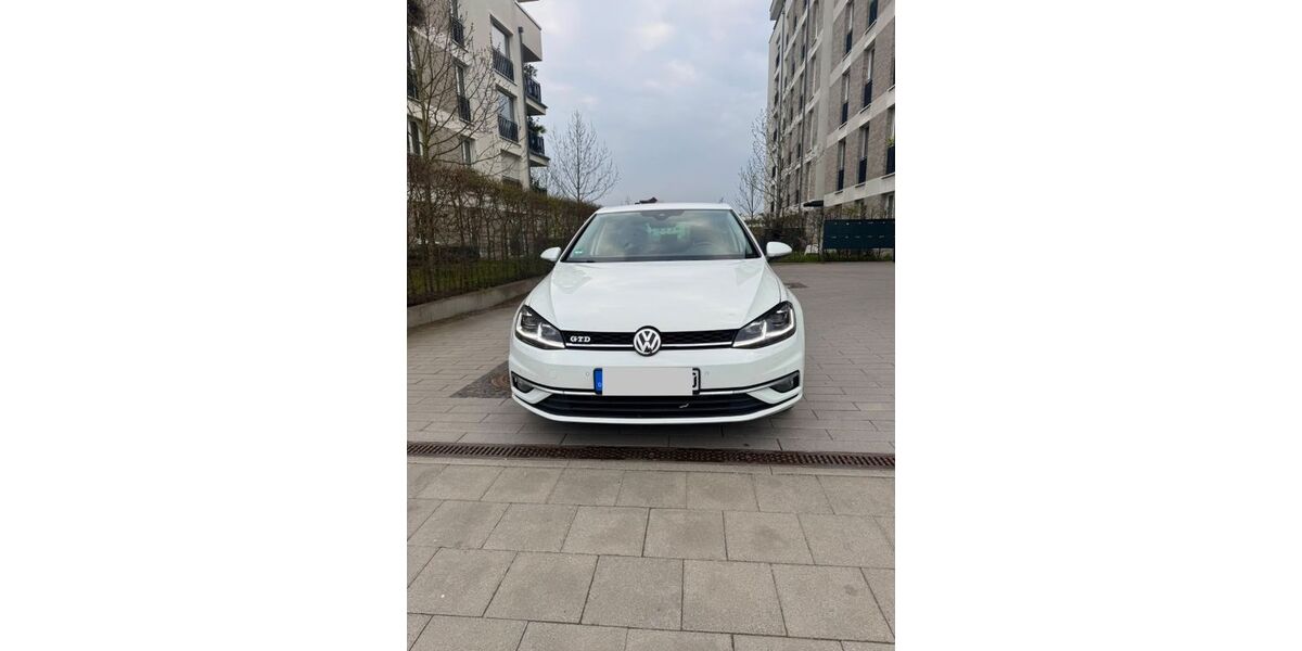 VW Golf 139.821 km 14.599 &euro; Offenbach am Main 63067