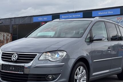 VW Touran 223.927 km 3.490 &euro; Maintal 63477