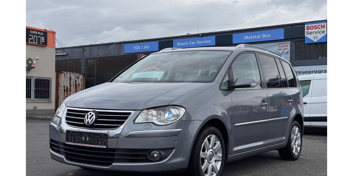 VW Touran 223.927 km 3.490 &euro; Maintal 63477