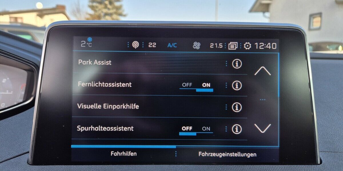 Peugeot 3008 1,2l Allure Navi, Rückfahrkamera, Parktronic 62.852 km 14.990 &euro; Rodgau 63110