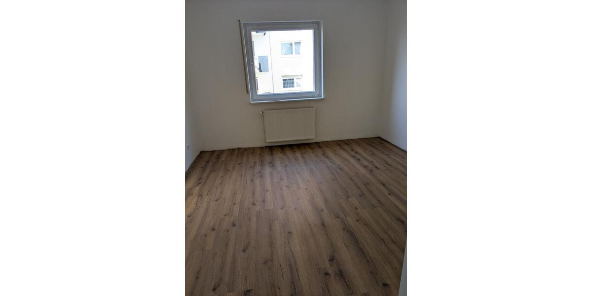 Etagenwohnung Mühlheim am Main - 4 Zimmer, 115 m&sup2;, 1.500&euro; | Angebot:25905543