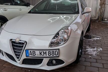 Alfa Romeo Giulietta 166.300 km 5.600 &euro; Mainaschaff 63814