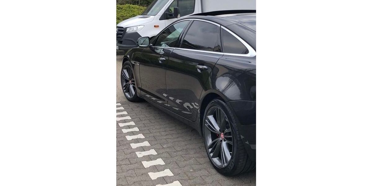 Jaguar XJ 190.000 km 16.850 &euro; Frankfurt am Main 60437