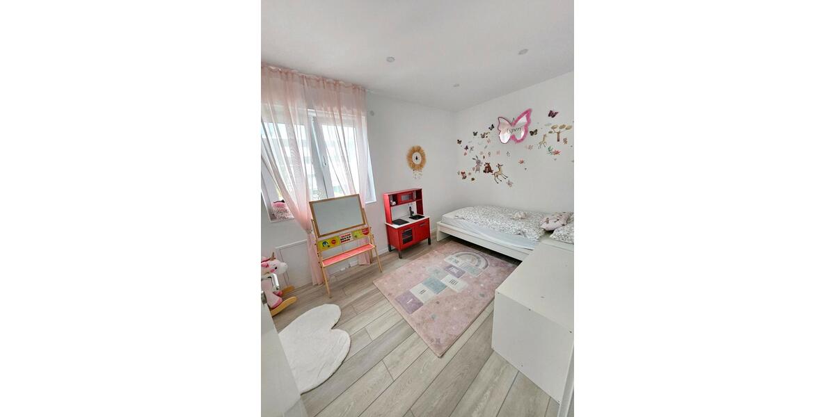 Doppelhaushälfte Rosbach vor der Höhe - 6 Zimmer, 150 m&sup2;, 750.000&euro; | Angebot:24497272