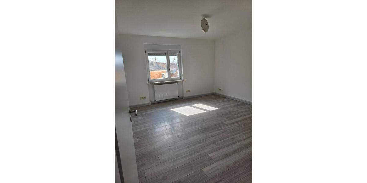 Etagenwohnung Aschaffenburg Österreicher Kolonie - 4 Zimmer, 110 m&sup2;, 1.500&euro; | Angebot:25906788