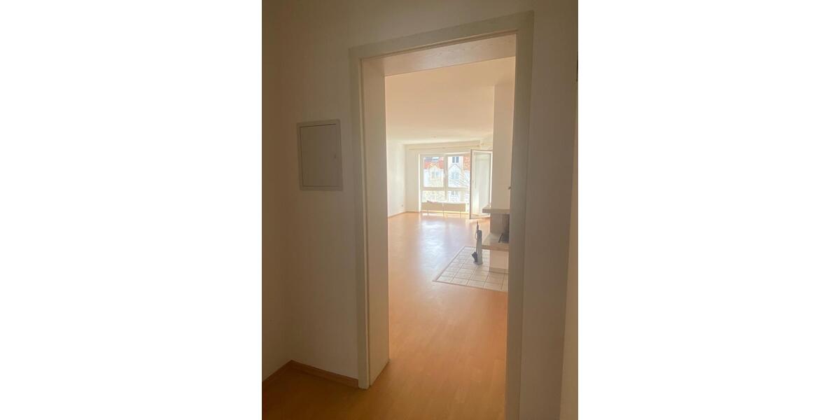 Etagenwohnung Schwalbach am Taunus - 1 Zimmer, 66 m&sup2;, 990&euro; | Angebot:25900858