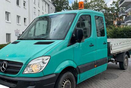 Mercedes-Benz Sprinter 296.000 km 6.100 &euro; Frankfurt Am Main 60386