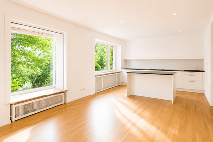 Haus Frankfurt am Main Ginnheim - 5 Zimmer, 250 m&sup2;, 4.500&euro; | Angebot:26933506
