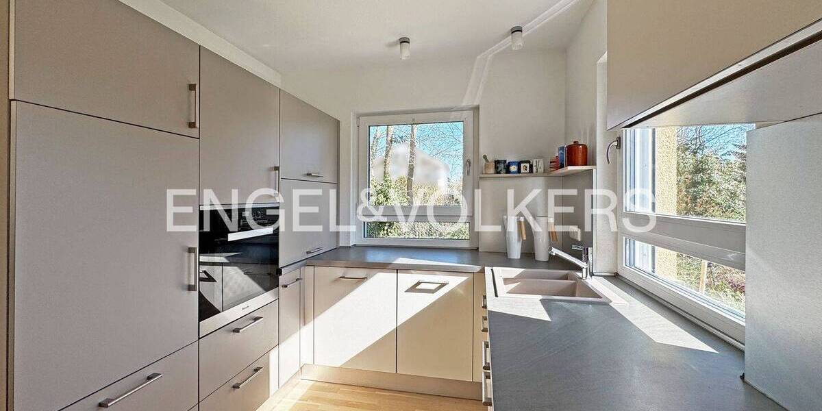 Einfamilienhaus Bad Nauheim Schwalheim - 6 Zimmer, 145 m&sup2;, 765.000&euro; | Angebot:26016975