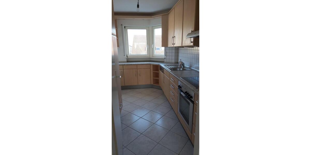 Etagenwohnung Bruchköbel - 3 Zimmer, 92 m&sup2;, 1.030&euro; | Angebot:25830877