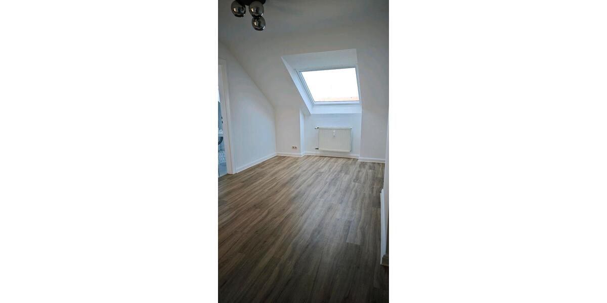 Dachgeschoßwohnung Frankfurt am Main Nordend West - 1.5 Zimmer, 34 m&sup2;, 700&euro; | Angebot:25811014