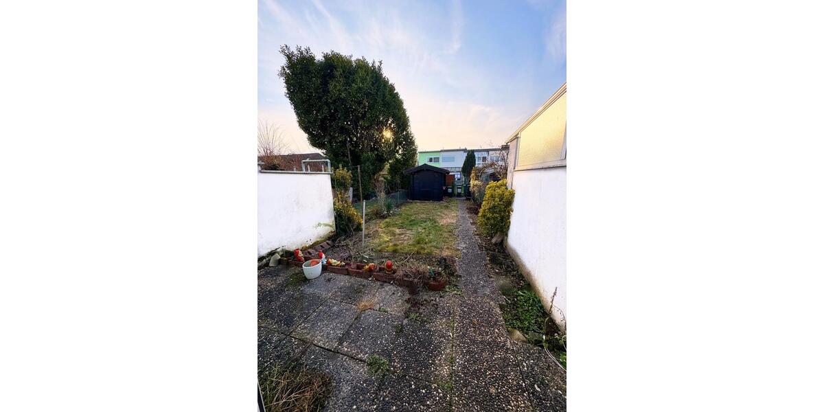 Reihenhaus Frankfurt am Main Mitte-West - 3 Zimmer, 82 m&sup2;, 1.600&euro; | Angebot:25514699