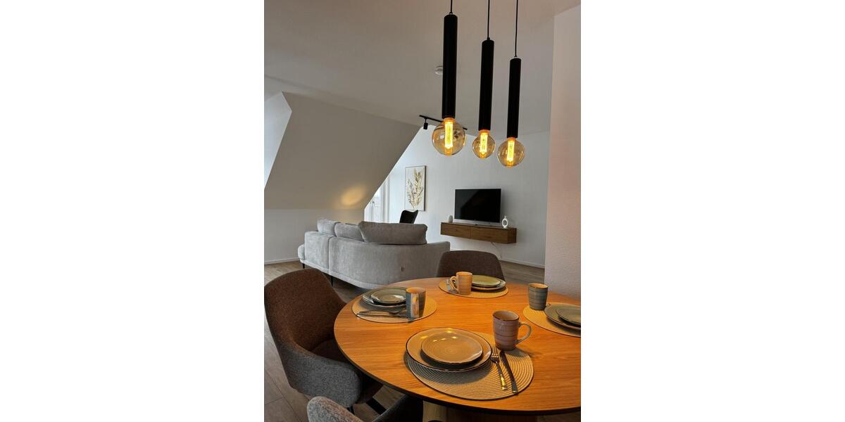 Dachgeschoßwohnung Aschaffenburg Damm - 2 Zimmer, 67 m&sup2;, 1.330&euro; | Angebot:26343868