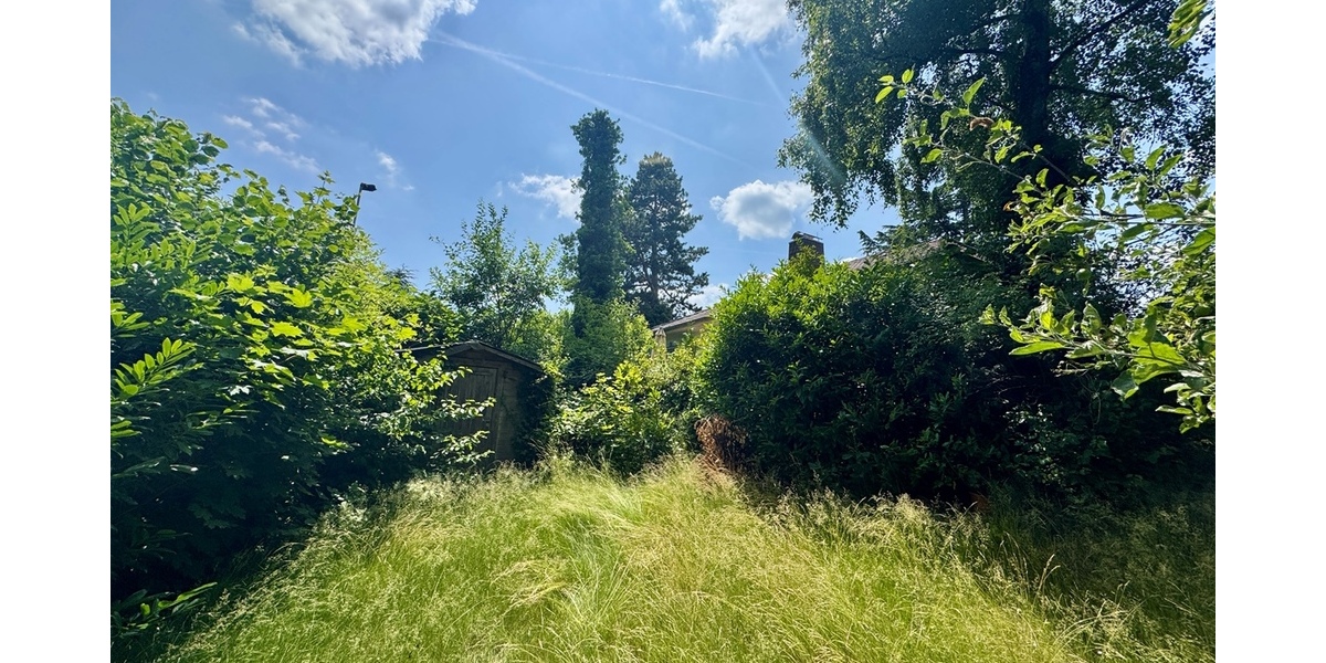 Oberursel - Oberstedten: Großzügiges Grundstück mit Altbestand! - Einfamilienhaus Oberursel | Angebot:22081672