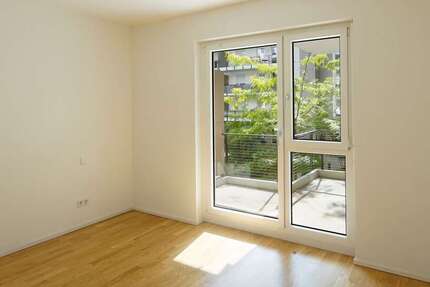 Wohnung Frankfurt am Main Gallus - 2 Zimmer, 76 m&sup2;, 1.360&euro; | Angebot:24683573