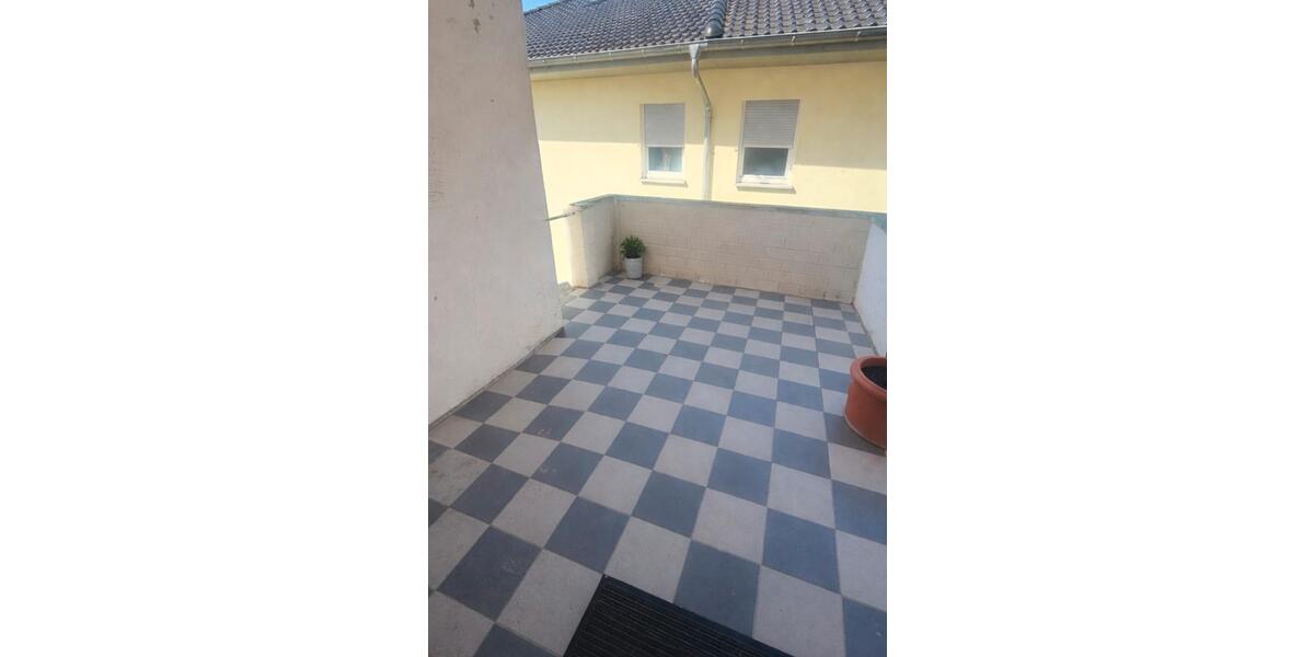 Etagenwohnung Ortenberg - 3 Zimmer, 79 m&sup2;, 790&euro; | Angebot:26004068