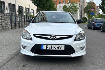 Hyundai i30 168.500 km 5.490 &euro; Frankfurt 65934