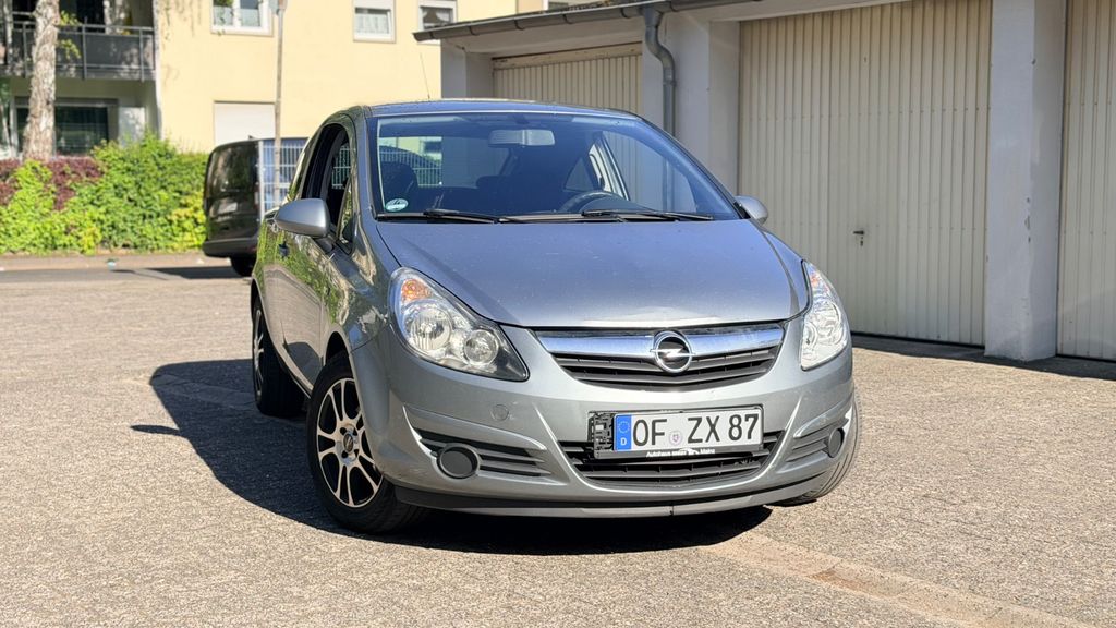 Opel Corsa 211.000 km 1.500 &euro; Frankfurt am Main 65936
