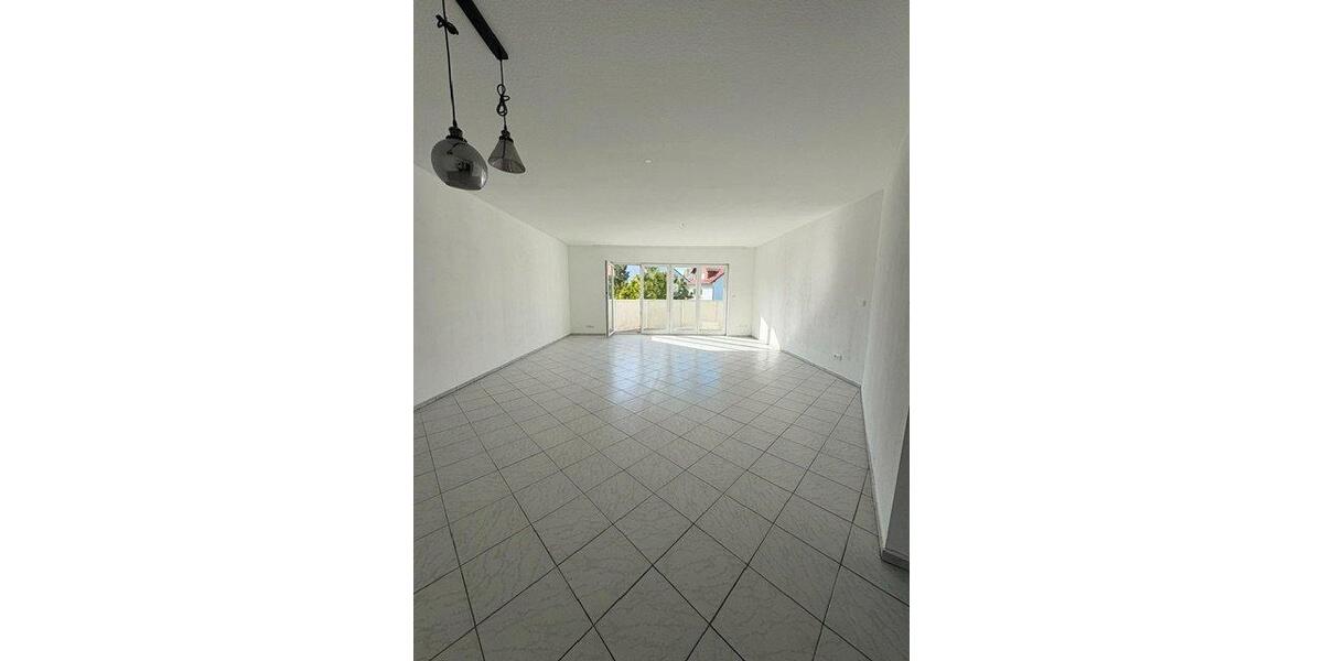 Etagenwohnung Langen (Hessen) - 2 Zimmer, 100 m&sup2;, 1.600&euro; | Angebot:27630848