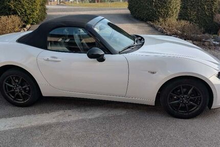 Mazda MX-5 70.000 km 12.770 &euro; Wolfgang 63457