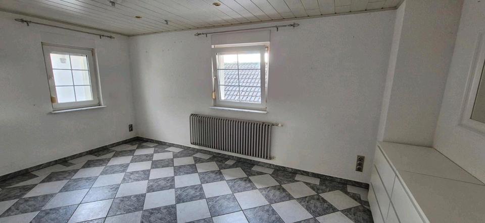 Einfamilienhaus Limeshain - 5 Zimmer, 187 m&sup2;, 370.000&euro; | Angebot:26638346
