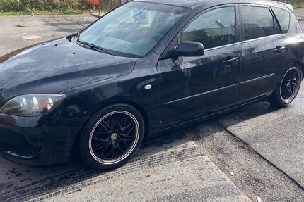 Mazda 3 165.000 km 2.200 &euro; Offenbach am Main 63075