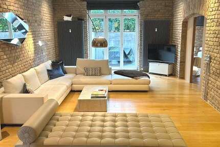 Wohnung Frankfurt Bockenheim - 2 Zimmer, 118 m&sup2;, 2.550&euro; | Angebot:27676377