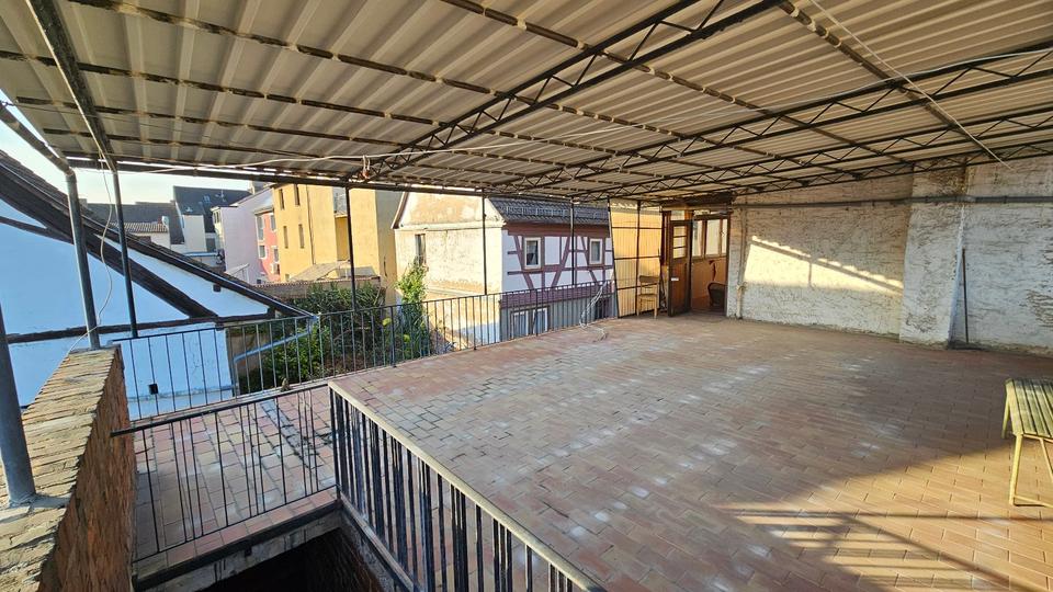 Einfamilienhaus Hösbach - 9 Zimmer, 162 m&sup2;, 335.000&euro; | Angebot:26975378