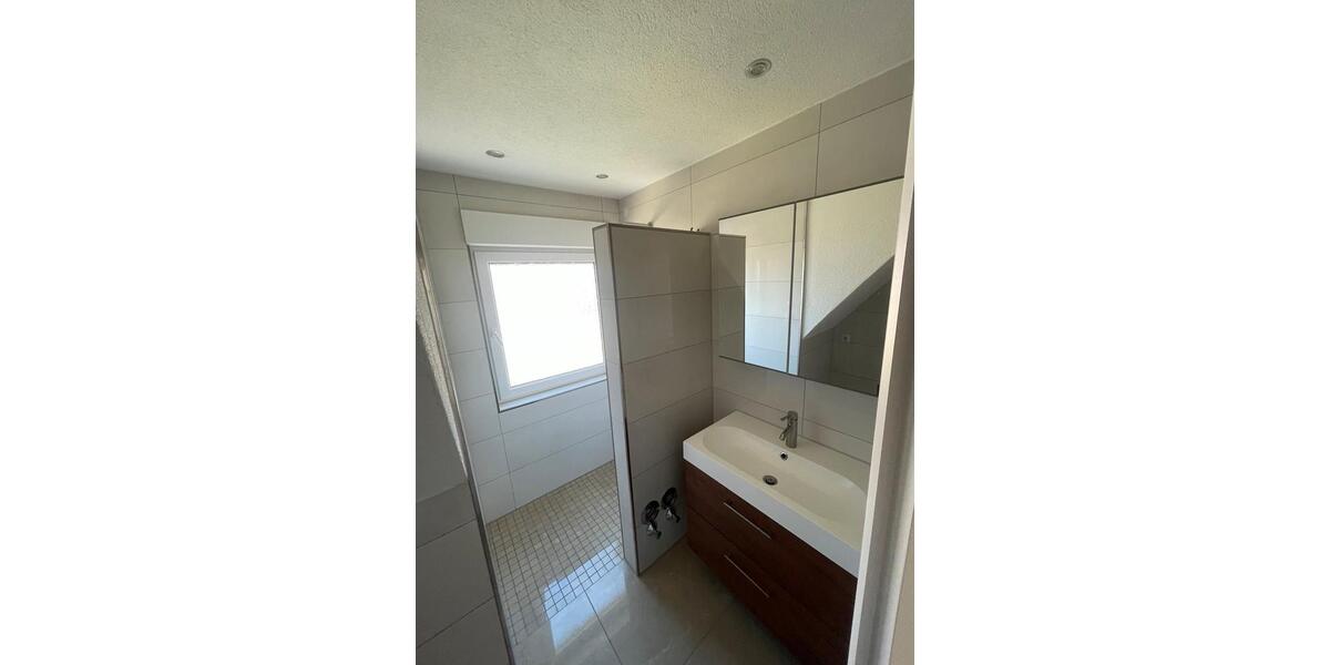 Etagenwohnung Nidderau - 3 Zimmer, 96 m&sup2;, 1.500&euro; | Angebot:26289185