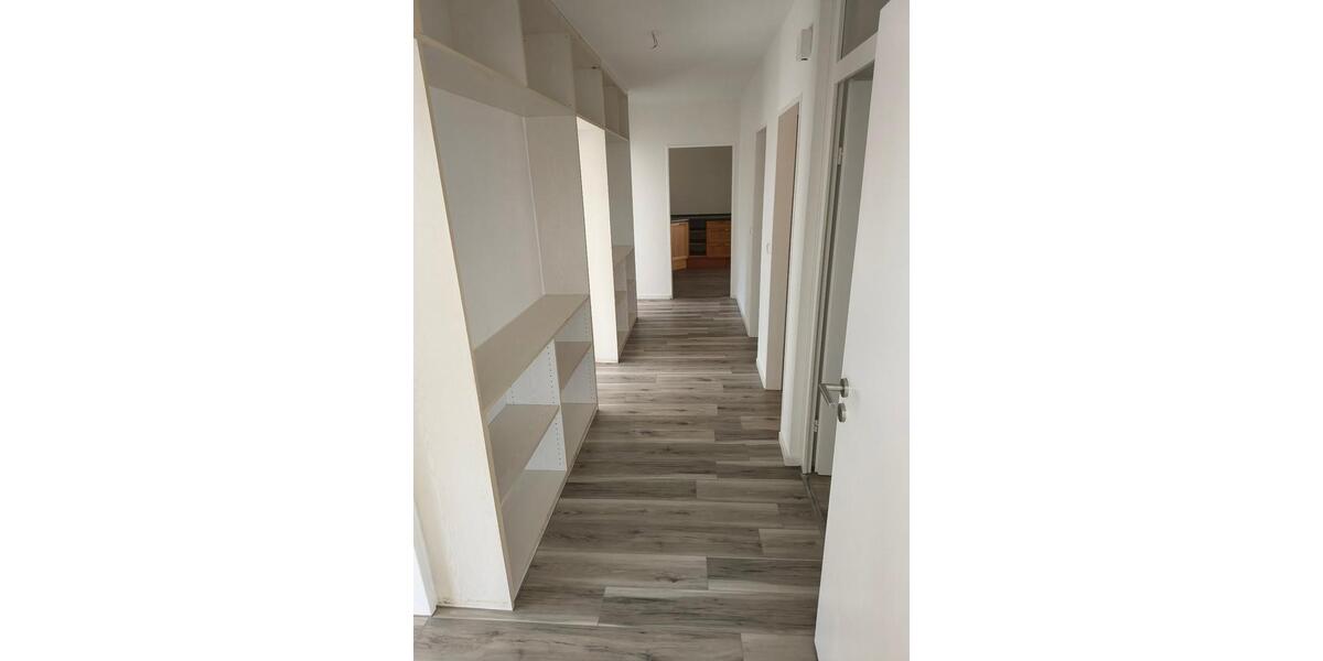 Etagenwohnung Langenselbold - 4 Zimmer, 108 m&sup2;, 970&euro; | Angebot:25431406