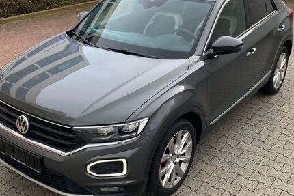 VW T-Roc 114.000 km 18.999 &euro; Frankfurt am Main 60389