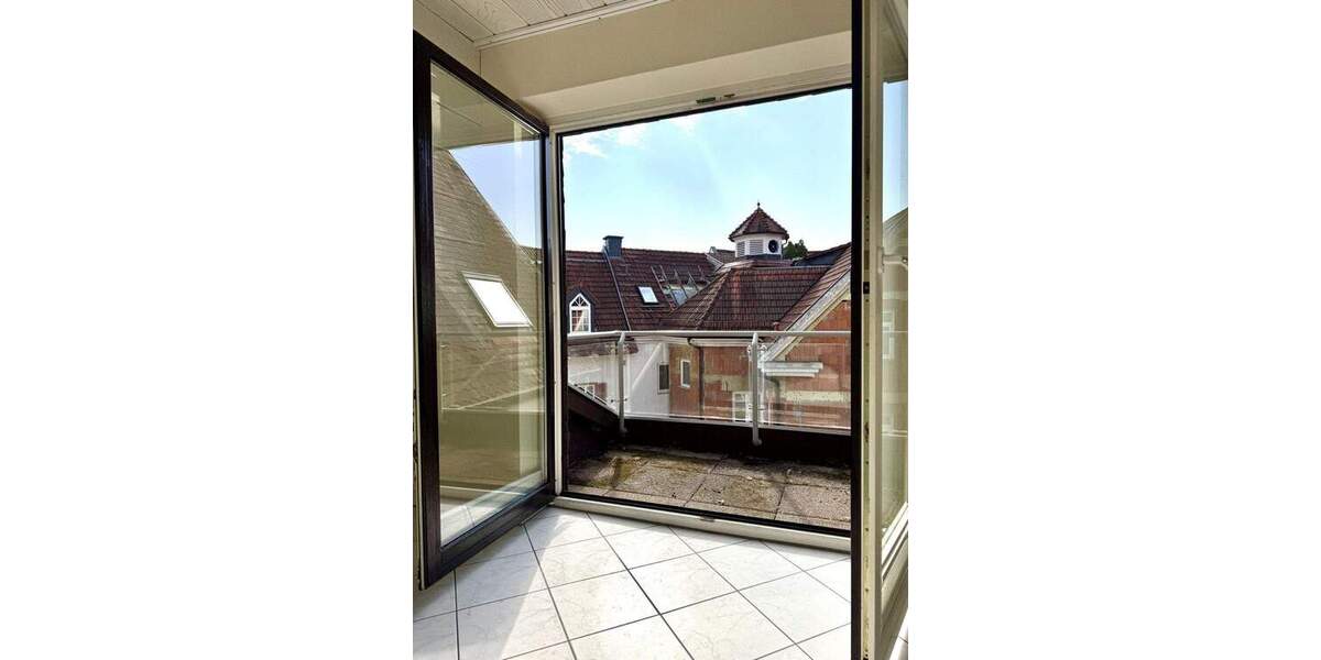 Etagenwohnung Bad Homburg Kirdorf - 4 Zimmer, 125 m&sup2;, 1.375&euro; | Angebot:25916603