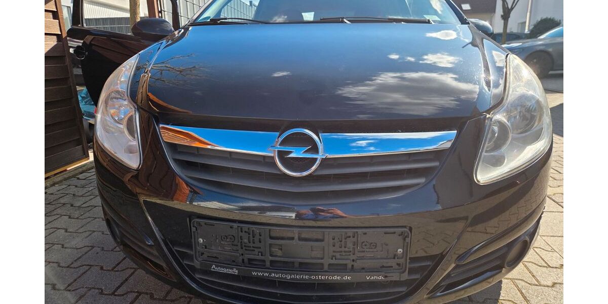 Opel Corsa 220.000 km 2.050 &euro; offenbach 63069