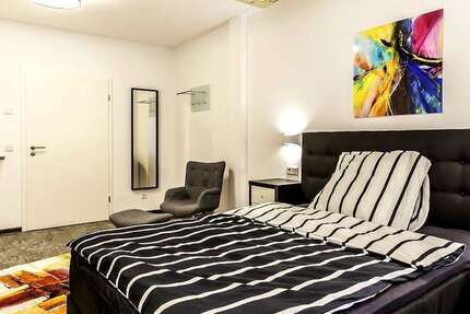 Zimmer Frankfurt Bahnhofsviertel - 10 Zimmer, 650&euro; | Angebot:27717513