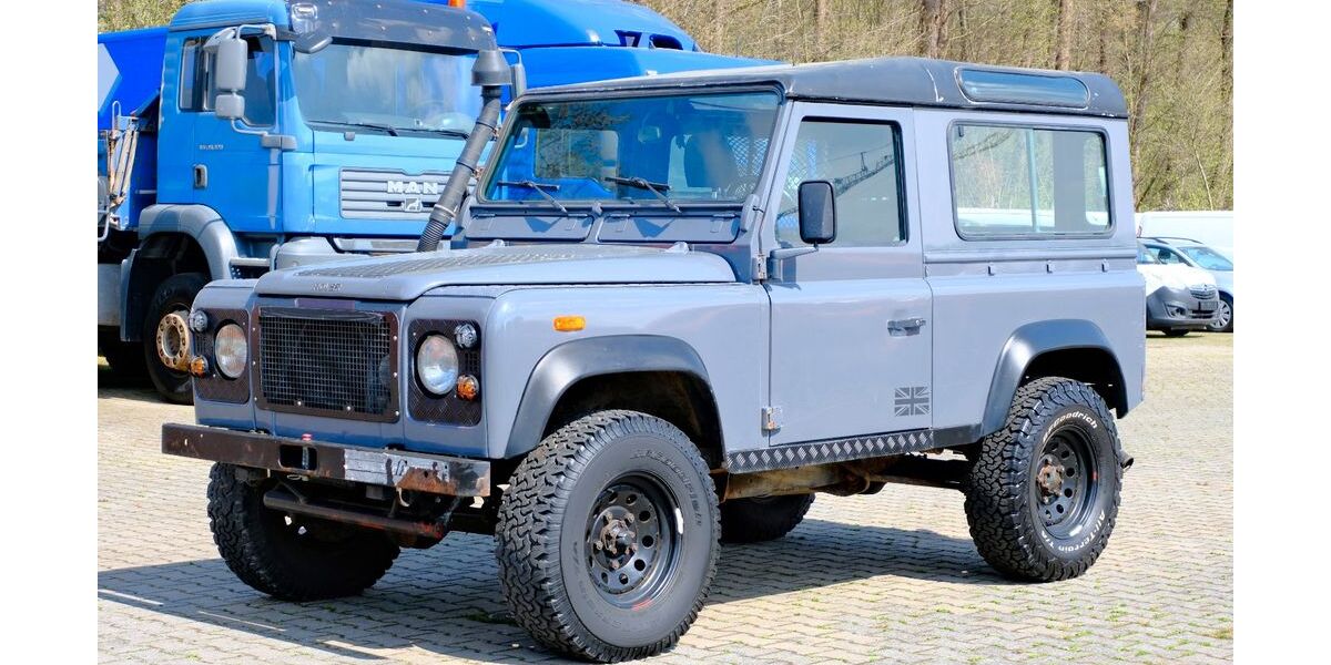 Land Rover Defender 204.000 km 12.990 &euro; Münster (Hessen) 64839