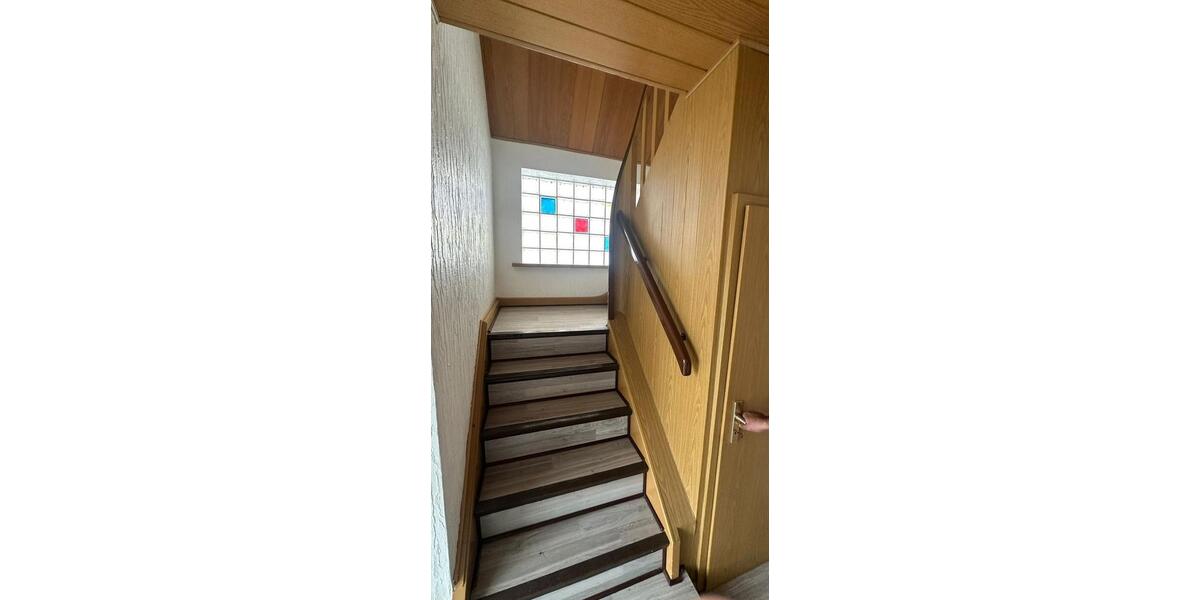 Etagenwohnung Kelsterbach - 4.5 Zimmer, 110 m&sup2;, 1.500&euro; | Angebot:27628761