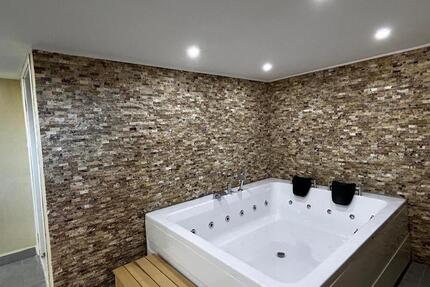 Haus Offenbach am Main Buchrain - 5 Zimmer, 300 m&sup2;, 300.000&euro; | Angebot:25903264