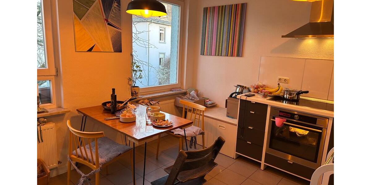 Etagenwohnung Frankfurt am Main Ginnheim - 3 Zimmer, 75 m&sup2;, 1.000&euro; | Angebot:25877425