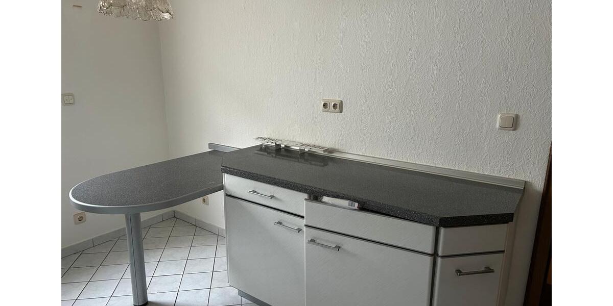 Etagenwohnung Frankfurt am Main Ost - 3 Zimmer, 86 m&sup2;, 1.300&euro; | Angebot:25965240