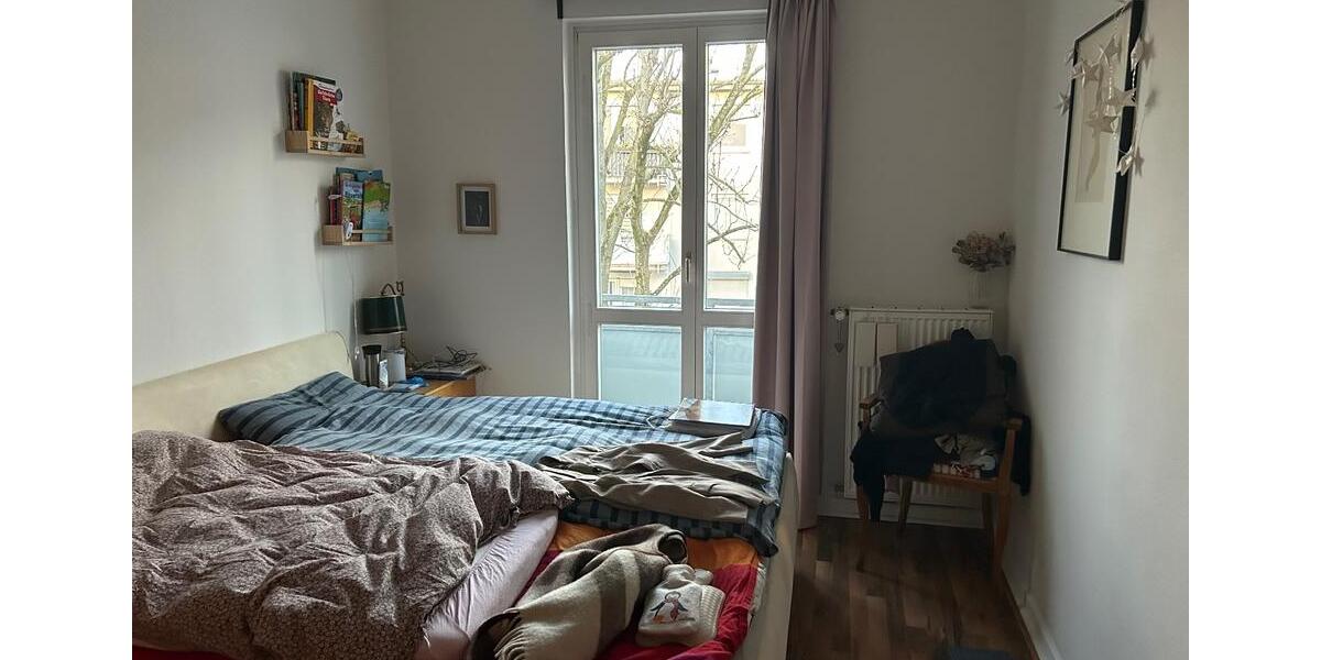 Etagenwohnung Frankfurt am Main Ginnheim - 3 Zimmer, 75 m&sup2;, 1.000&euro; | Angebot:25877425