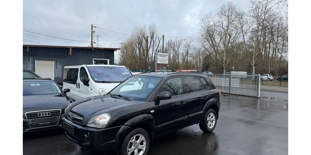 Hyundai TUCSON 170.000 km 4.444 &euro; Frankfurt am Main 60486