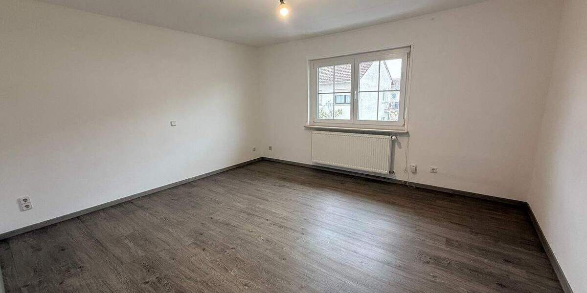 Mehrfamilienhaus, Wohnhaus Niederdorfelden - 8 Zimmer, 850.000&euro; | Angebot:25701227