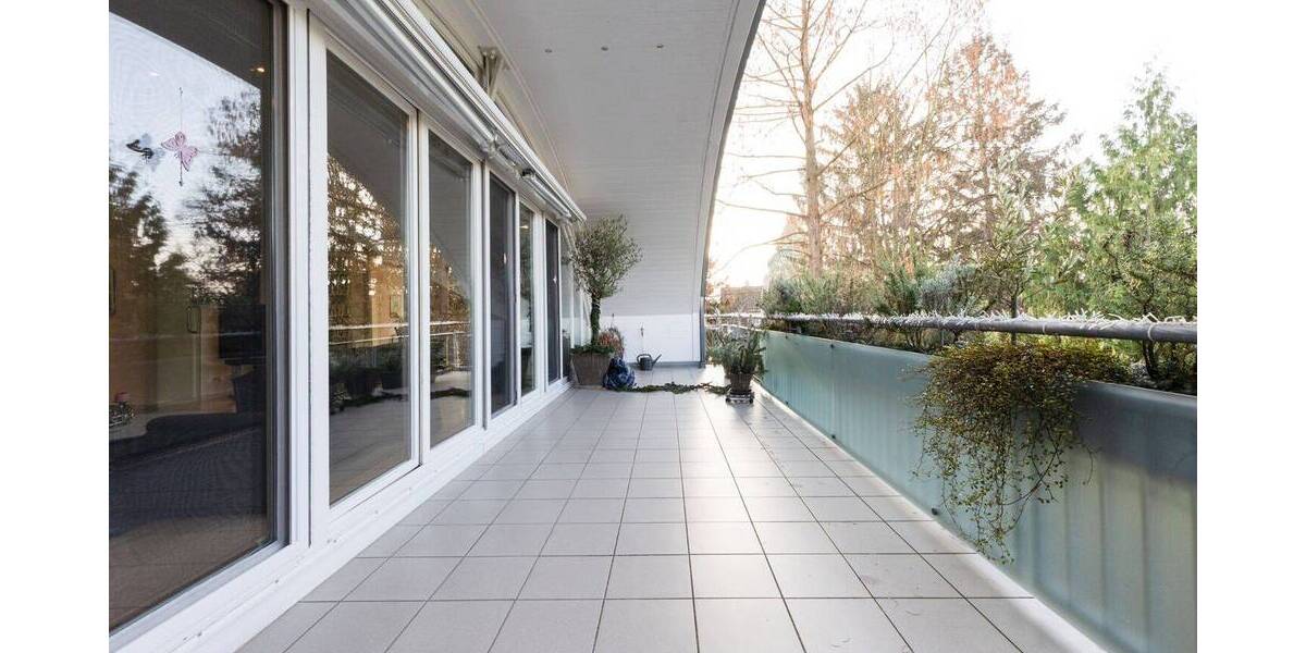 Etagenwohnung Frankfurt am Main Eschersheim - 6 Zimmer, 252 m&sup2;, 2.150.000&euro; | Angebot:25926994