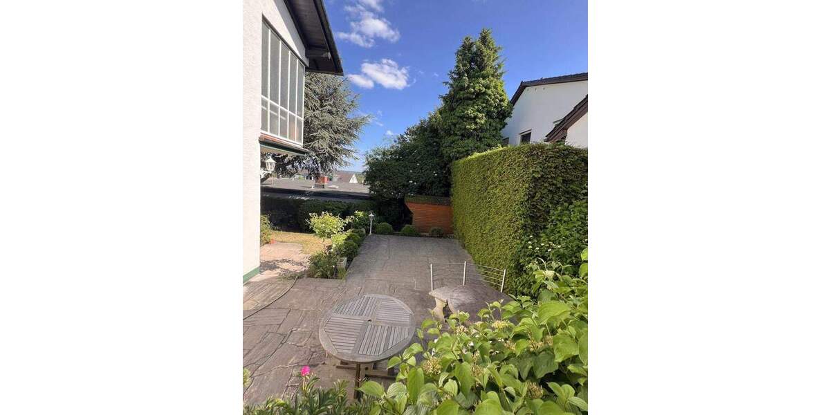Einfamilienhaus Frankfurt am Main Bergen-Enkheim - 7 Zimmer, 224 m&sup2;, 1.395.000&euro; | Angebot:25743245