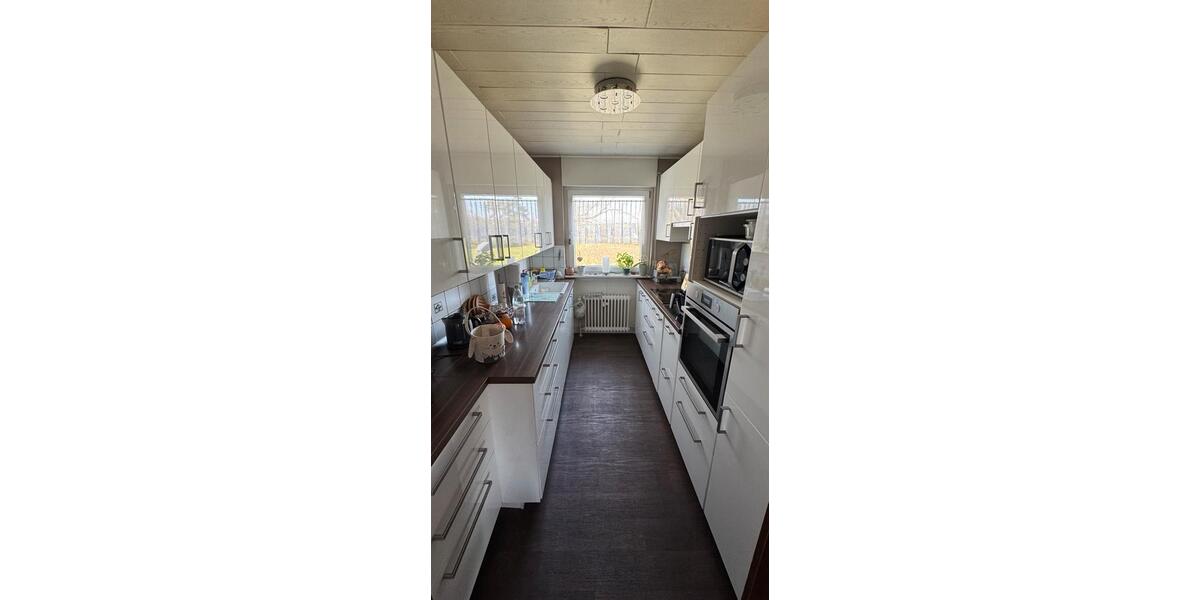 Etagenwohnung Frankfurt am Main Nord-Ost - 4 Zimmer, 105 m&sup2;, 1.800&euro; | Angebot:26041989