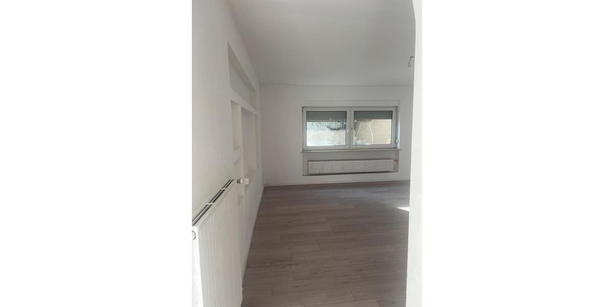Erdgeschoßwohnung Altenstadt - 5.5 Zimmer, 130 m&sup2;, 1.850&euro; | Angebot:24877253