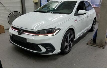 VW Polo 83.021 km 23.550 &euro; Frankfurt 60326